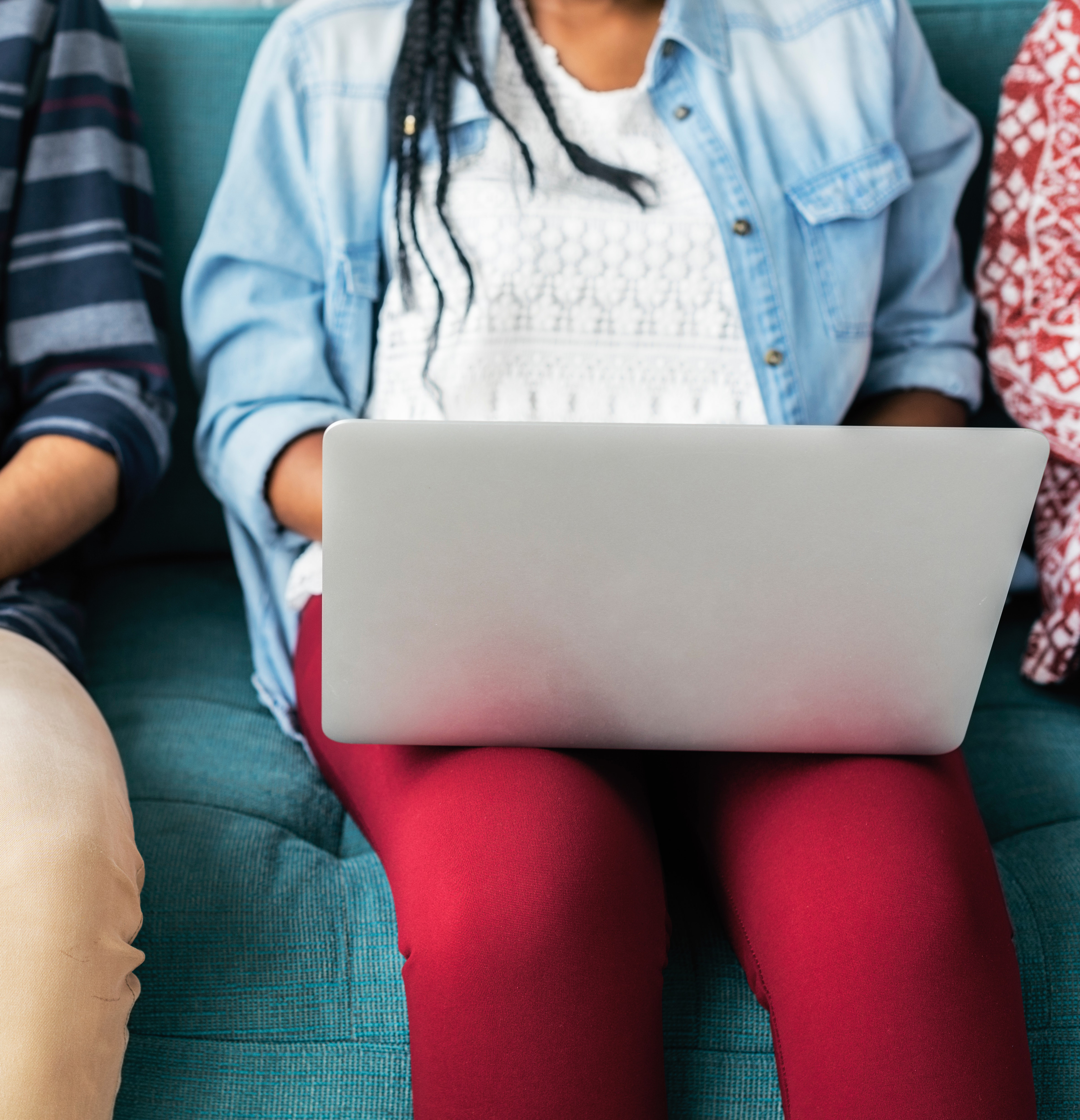 teen with laptop